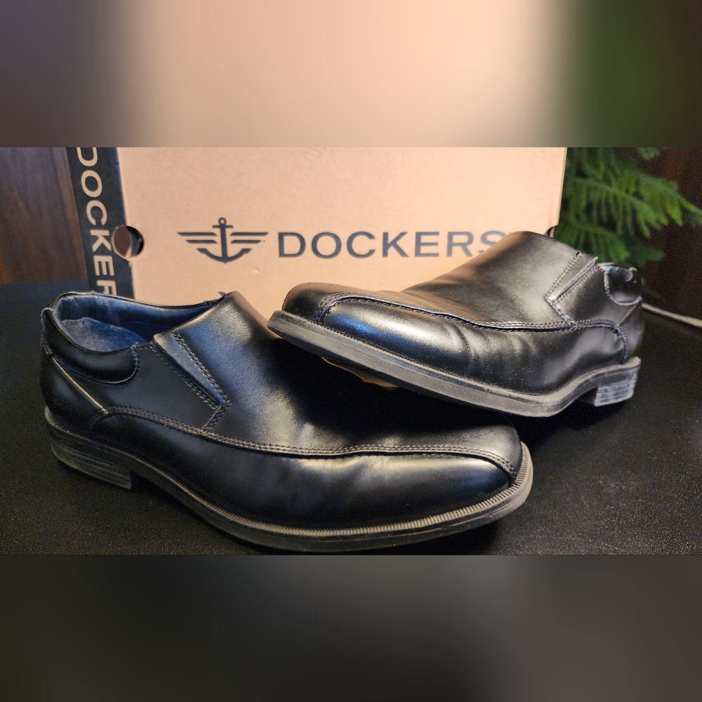 Dockers Franchise Mens Dress Shoes | Size 8 | Black Leather | W/box